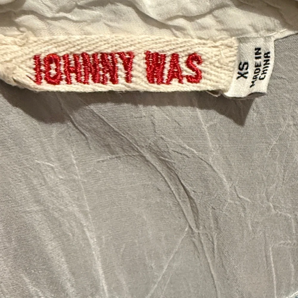 Johnny Was White Embroidered Floral Tunic with Blue and Yellow Accents - Picture 8 of 9